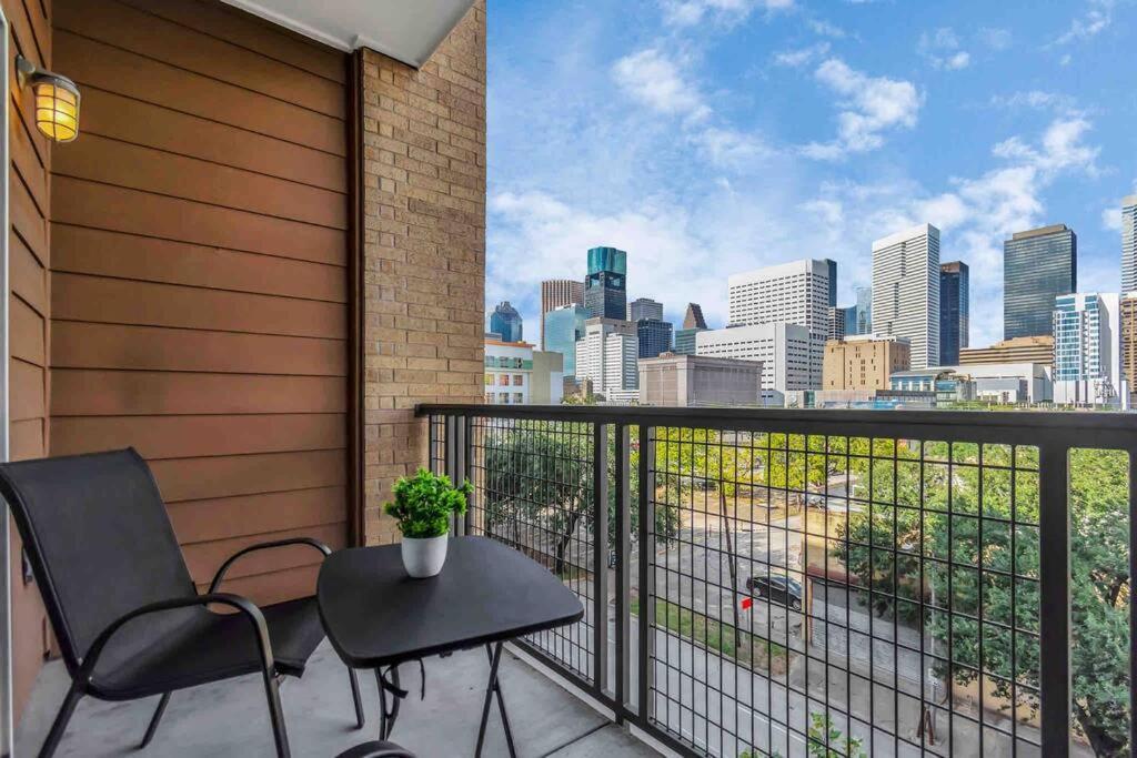 Апартаменти Htown Downtown Oasis Х'юстон Екстер'єр фото